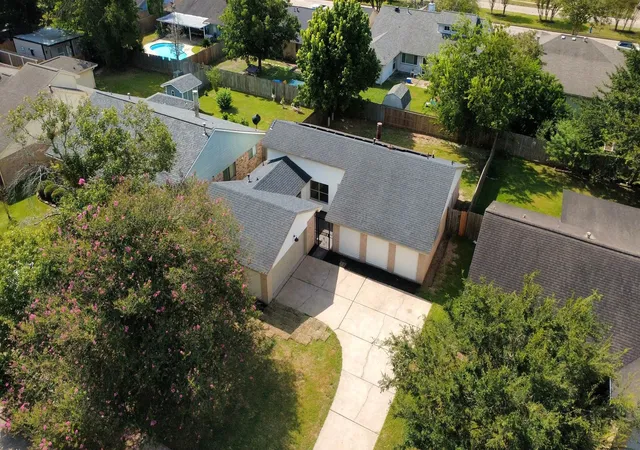 Photo 2 of Single family home for sale at 16003 Cerca Blanca Dr, Houston, TX 77083 | MLS# 29728088 | Listing updated on 2026-09-12