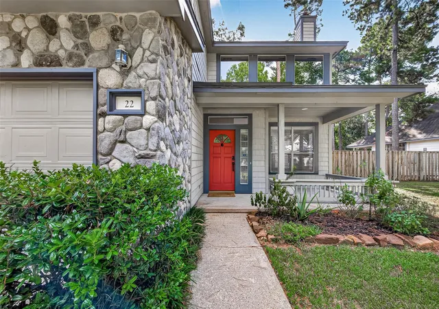 Photo 2 of Single family home for sale at 22 Winter Wheat Pl, Spring, TX 77381 | MLS# 77400330 | Listing updated on 2026-09-14