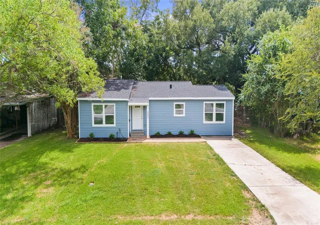 Photo 1 of Single family home for sale at 2803 S Houston Dr, La Marque, TX 77568 | MLS# 65560954 | Listing updated on 2026-09-11