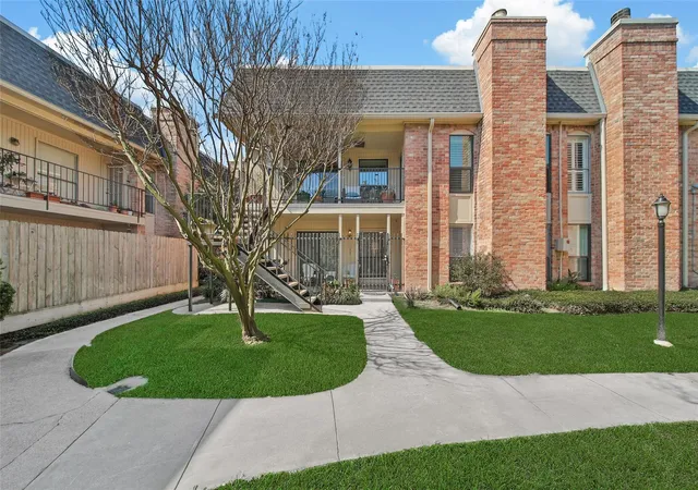 Photo 1 of Condo for sale at 1601 S Shepherd Dr #170, Houston, TX 77019 | MLS# 69831202 | Listing updated on 2026-09-09