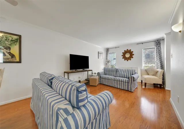 Photo 3 of Condo for sale at 1601 S Shepherd Dr #170, Houston, TX 77019 | MLS# 69831202 | Listing updated on 2026-09-09