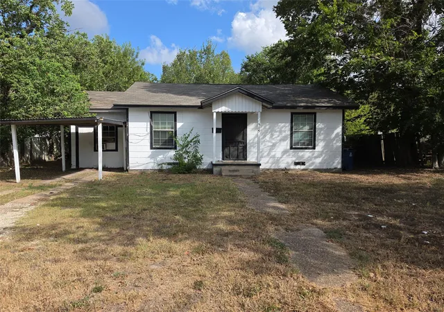 Photo 2 of Single family home for sale at 505 Teague St, Navasota, TX 77868 | MLS# 94411432 | Listing updated on 2026-09-11