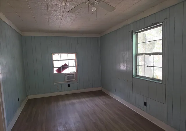 Photo 4 of Single family home for sale at 505 Teague St, Navasota, TX 77868 | MLS# 94411432 | Listing updated on 2026-09-11