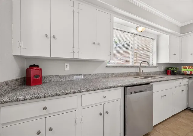 Photo 4 of Multi family home for sale at 103 E Janisch Rd, Houston, TX 77022 | MLS# 19615416 | Listing updated on 2026-09-05