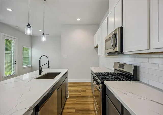 Photo 3 of Single family home for sale at 13163 Perennial Springs Dr, Houston, TX 77048 | MLS# 8396652 | Listing updated on 2026-09-05