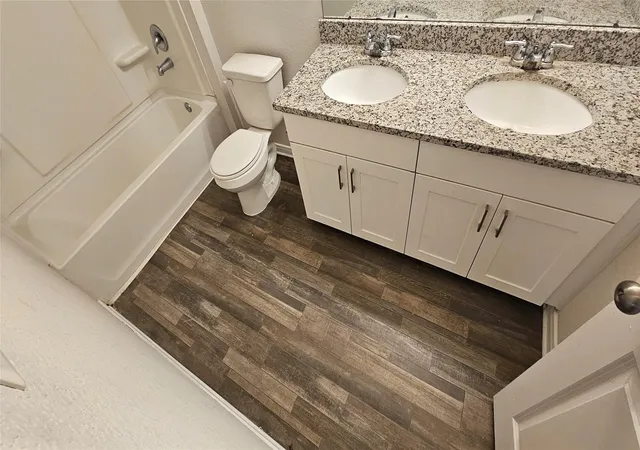 Photo 3 of Single family home for sale at 15728 Del Norte Dr, Conroe, TX 77306 | MLS# 50115806 | Listing updated on 2026-09-22