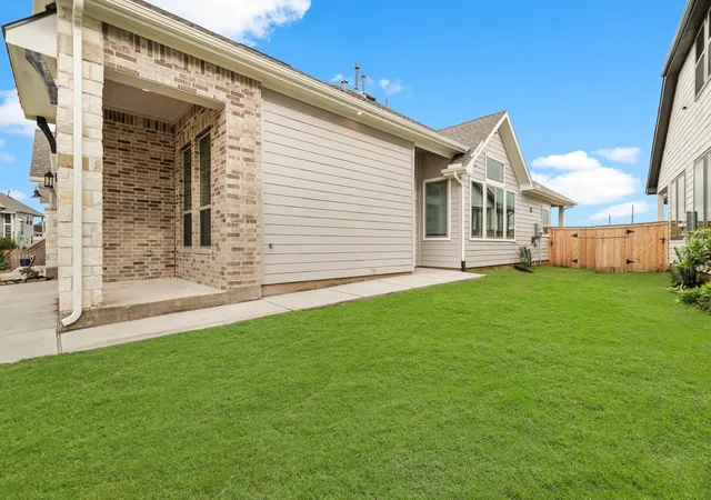 Photo 3 of Townhouse for sale at 1547 Crystal Strm Dr, Missouri City, TX 77459 | MLS# 5162771 | Listing updated on 2026-09-10