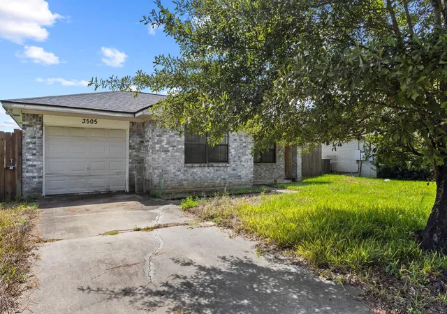Photo 3 of Single family home for sale at 3505 Bennett Rd, Beaumont, TX 77708 | MLS# 40067508 | Listing updated on 2026-09-19