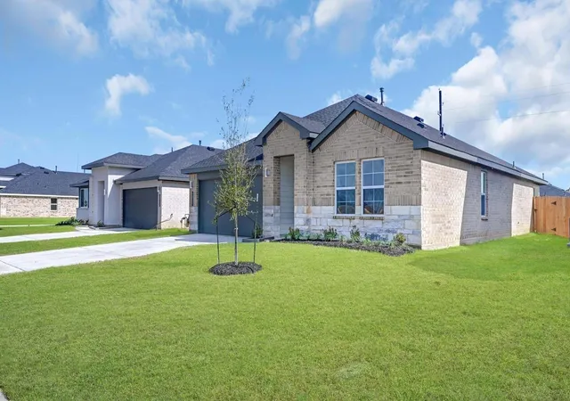 Photo 2 of Single family home for sale at 5016 Rosemary Crk Dr, Richmond, TX 77469 | MLS# 83373191 | Listing updated on 2026-09-18