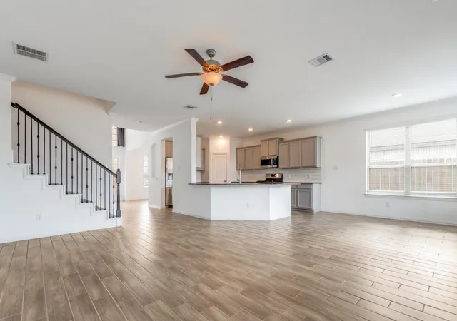 Photo 3 of Sale Pending at 2614 Autumn Hills Ln, Richmond, TX 77469 | MLS# 75169755 | Listing updated on 2026-09-22