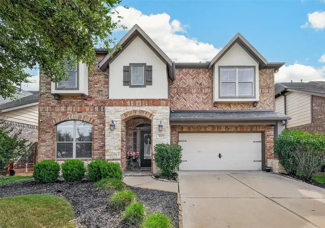 Photo 1 of Single family home for sale at 3527 Chestnut Grv Ln, Fulshear, TX 77441 | MLS# 38761093 | Listing updated on 2026-09-19