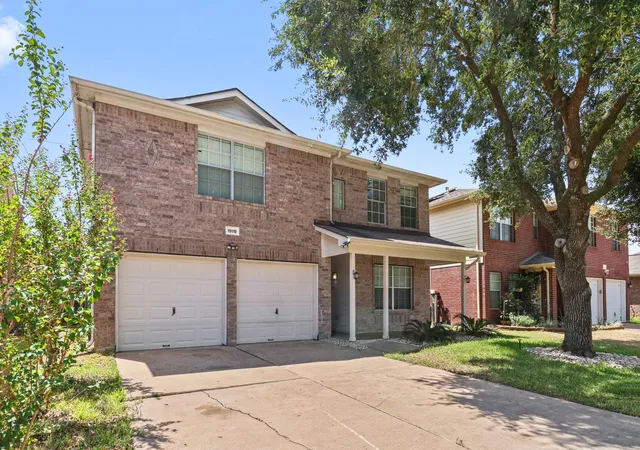 Photo 2 of Single family home for sale at 19119 Colony Grv Ln, Katy, TX 77449 | MLS# 31311111 | Listing updated on 2026-09-03