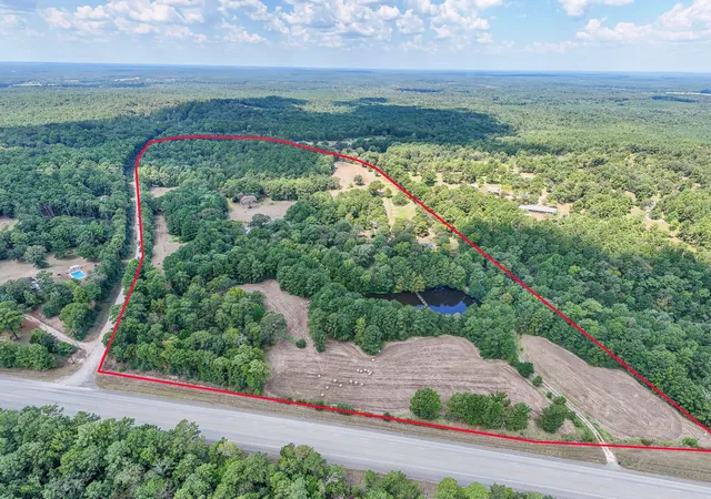 Photo 3 of Sale Pending at 11505 Us Hwy 69 N, Colmesneil, TX 75938 | MLS# 85141686 | Listing updated on 2026-10-05