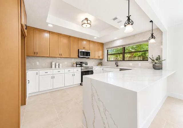 Photo 1 of Single family home for sale at 109 Dorado Dr, Friendswood, TX 77546 | MLS# 59456775 | Listing updated on 2026-09-26