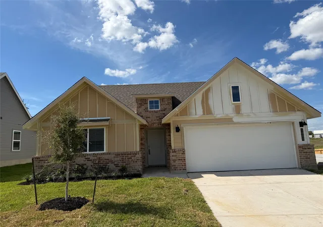 Photo 1 of Single family home for sale at 1000 Legrand St, Brenham, TX 77833 | MLS# 54923230 | Listing updated on 2026-09-22