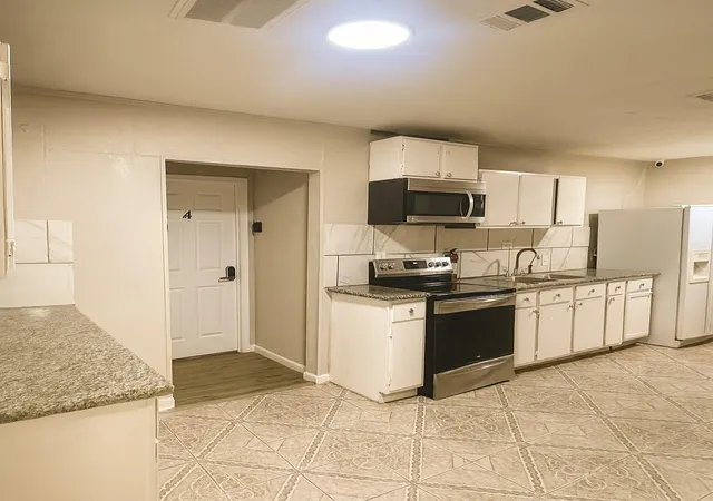 Photo 2 of Single family home for sale at 5400 Lotus St, Houston, TX 77085 | MLS# 97139397 | Listing updated on 2026-09-05