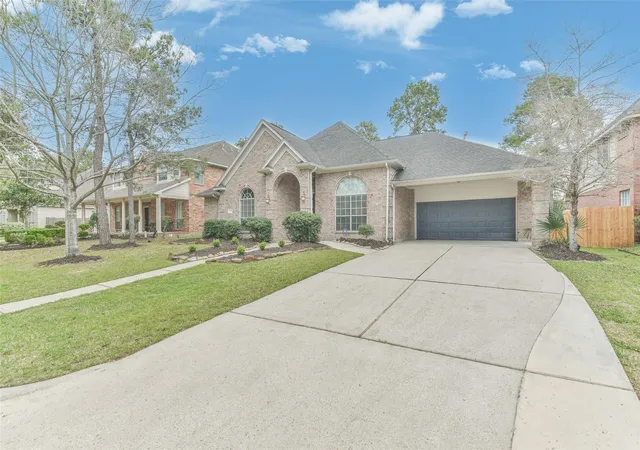 Photo 2 of Single family home for sale at 14435 Hartshill Dr, Houston, TX 77044 | MLS# 18130409 | Listing updated on 2026-09-15