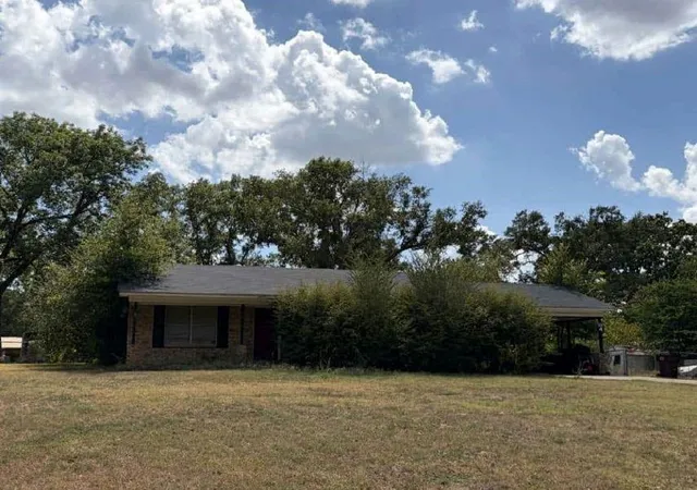 Photo 1 of Single family home for sale at 765 Maplewood St, Canton, TX 75103 | MLS# 75194391 | Listing updated on 2026-09-15