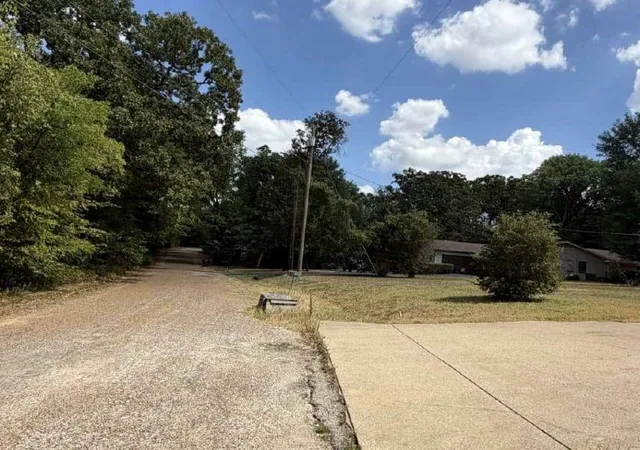Photo 4 of Single family home for sale at 765 Maplewood St, Canton, TX 75103 | MLS# 75194391 | Listing updated on 2026-09-15