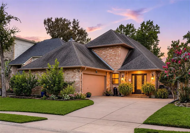 Photo 1 of Single family home for sale at 1727 Mayweather Ln, Richmond, TX 77406 | MLS# 51063585 | Listing updated on 2026-09-15