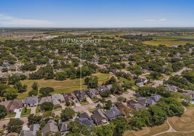 Photo 3 of Single family home for sale at 1727 Mayweather Ln, Richmond, TX 77406 | MLS# 51063585 | Listing updated on 2026-09-15