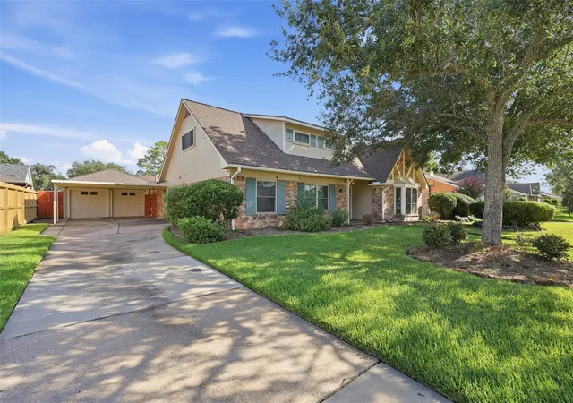 Photo 1 of Single family home for sale at 3903 Ecuador Dr, Pasadena, TX 77504 | MLS# 32761318 | Listing updated on 2026-10-06