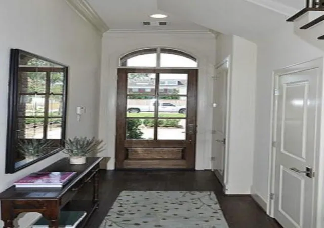 Photo 3 of Single family home for sale at 1972 Woodbury St, Houston, TX 77030 | MLS# 72611225 | Listing updated on 2026-09-12