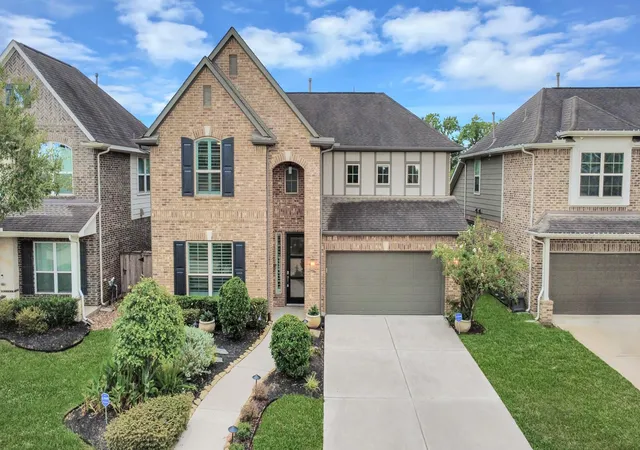 Photo 2 of Single family home for sale at 10139 Deerpark Dr, Missouri City, TX 77459 | MLS# 78044675 | Listing updated on 2026-09-24