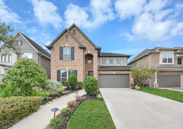 Photo 3 of Single family home for sale at 10139 Deerpark Dr, Missouri City, TX 77459 | MLS# 78044675 | Listing updated on 2026-09-24