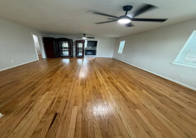 Photo 2 of Single family home for sale at 606 Wisconsin St, South Houston, TX 77587 | MLS# 31947343 | Listing updated on 2026-09-27
