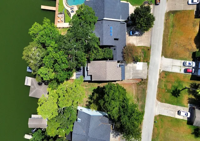 Photo 1 of Single family home for sale at 854 Lake View Dr, Montgomery, TX 77356 | MLS# 53921535 | Listing updated on 2026-09-04