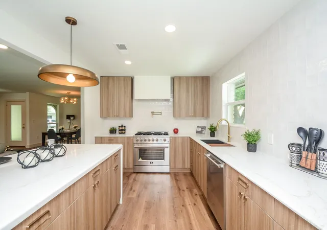 Photo 2 of Single family home for sale at 6214 Yarwell Dr, Houston, TX 77096 | MLS# 9969887 | Listing updated on 2026-09-23