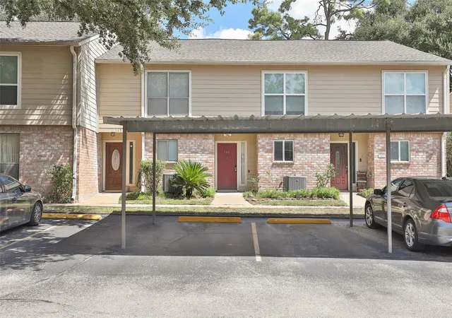 Photo 3 of Condo for sale at 5005 Georgi Ln #144, Houston, TX 77092 | MLS# 95377948 | Listing updated on 2026-09-17