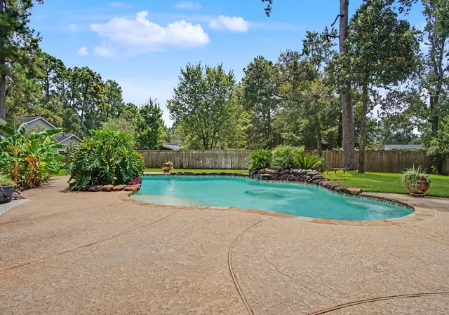 Photo 3 of Single family home for sale at 1310 Sycamore Ln, Kingwood, TX 77339 | MLS# 53658140 | Listing updated on 2026-09-17