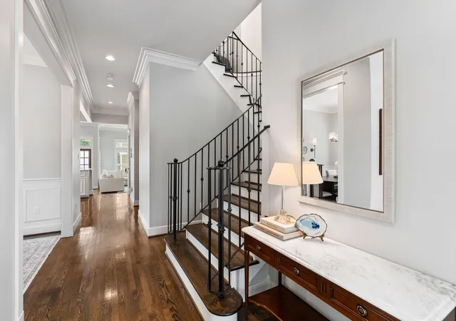 Photo 3 of Sale Pending at 1838 Arlington St, Houston, TX 77008 | MLS# 10604166 | Listing updated on 2026-09-15