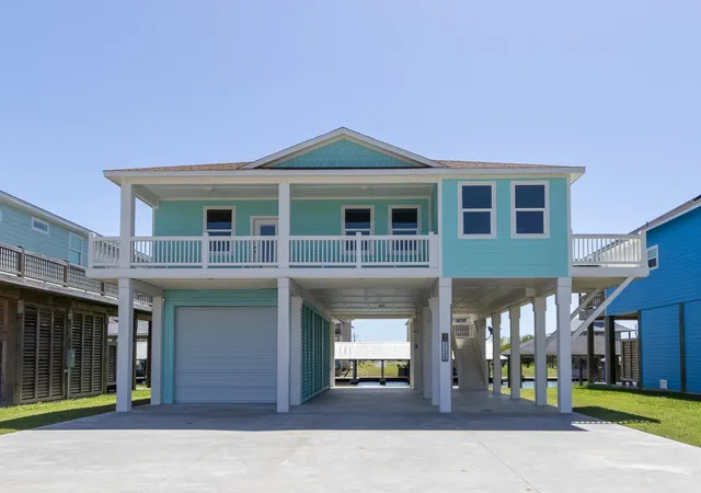 Photo 1 of Single family home for sale at 2120 Laguna Harbor Cvs Blvd, Port Bolivar, TX 77650 | MLS# 31578064 | Listing updated on 2026-09-09