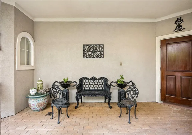 Photo 3 of Townhouse for sale at 2314 Huldy St #B, Houston, TX 77019 | MLS# 35442911 | Listing updated on 2026-09-22