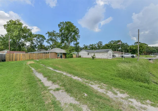 Photo 1 of Single family home for sale at 11830 15th Street, Santa Fe, TX 77510 | MLS# 39583562 | Listing updated on 2026-10-05