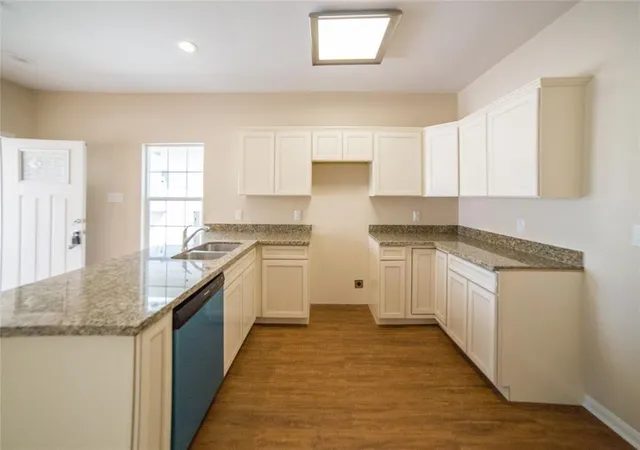 Photo 2 of Single family home for sale at 16917 Glenheath, Montgomery, TX 77316 | MLS# 55051165 | Listing updated on 2026-09-05