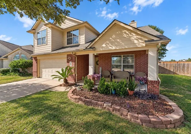 Photo 2 of Single family home for sale at 3203 Falcon Trl Dr, Spring, TX 77373 | MLS# 26850376 | Listing updated on 2026-09-27