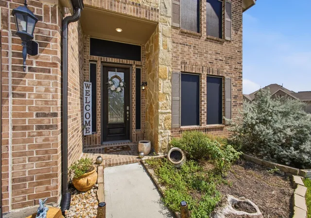 Photo 3 of Single family home for sale at 15002 Gulfstream Park Ave, Baytown, TX 77523 | MLS# 751783 | Listing updated on 2026-09-11