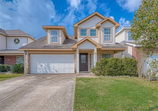 Photo 1 of Single family home for sale at 2519 Glenholly Park Dr, Sugar Land, TX 77498 | MLS# 8116930 | Listing updated on 2026-09-05