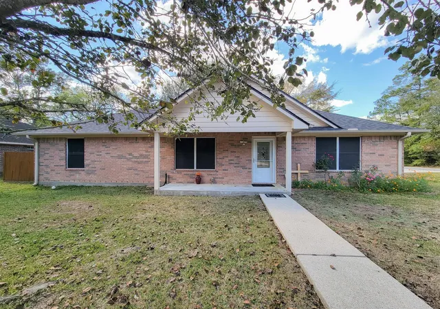 Photo 2 of Single family home for sale at 1000 Shell Ave, Cleveland, TX 77327 | MLS# 19251657 | Listing updated on 2026-09-16