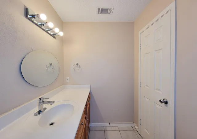 Photo 3 of Single family home for sale at 1000 Shell Ave, Cleveland, TX 77327 | MLS# 19251657 | Listing updated on 2026-09-16