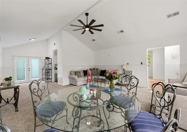 Photo 3 of Single family home for sale at 2301 S Kemah Dr, Kemah, TX 77565 | MLS# 73320723 | Listing updated on 2026-10-02