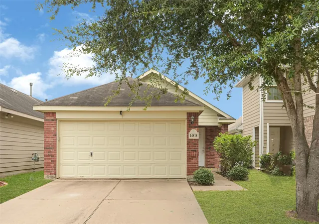 Photo 1 of Single family home for sale at 14818 Aberdeen Meadow Ln, Houston, TX 77053 | MLS# 22371649 | Listing updated on 2026-09-12