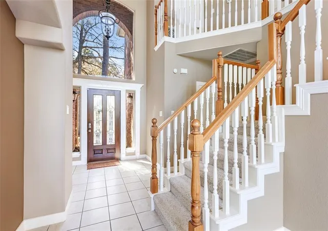 Photo 4 of Single family home for sale at 13930 Fountain View Dr, Montgomery, TX 77356 | MLS# 32628428 | Listing updated on 2026-09-20