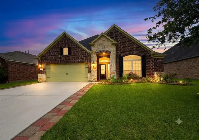 Photo 2 of Single family home for sale at 2818 Krenek Ct, Rosenberg, TX 77471 | MLS# 21637009 | Listing updated on 2026-09-15