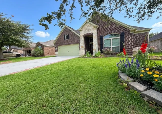 Photo 4 of Single family home for sale at 2818 Krenek Ct, Rosenberg, TX 77471 | MLS# 21637009 | Listing updated on 2026-09-15