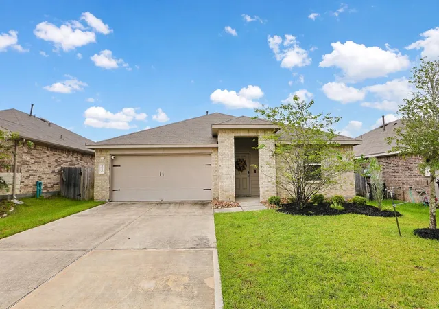 Single family home for sale at 40430 Red Poppy Ln, Magnolia, TX 77354 | MLS# 91546033